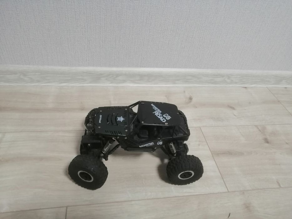 Джип на радиоуправлени