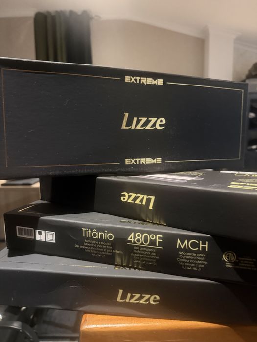 Prancha de alisamento capilar (Lizze )