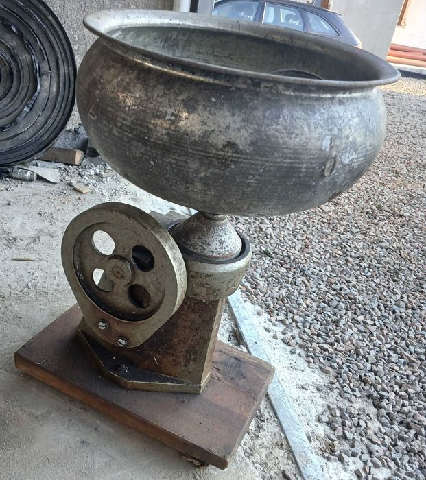 Wirówka do mleka z 1973 r.