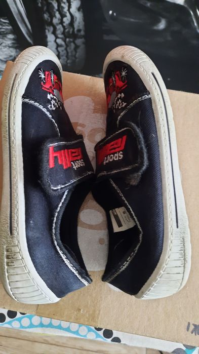 Buty przedszkolne na rzep r 31