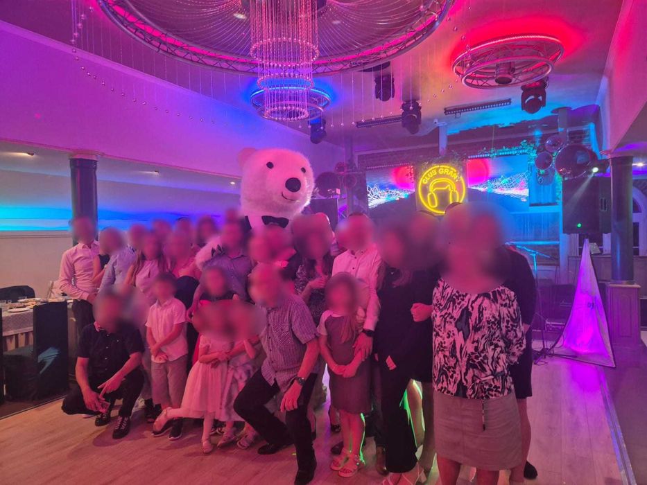 Biały miś  na imprezę lub dwa misie, DJ-ej , napis love.