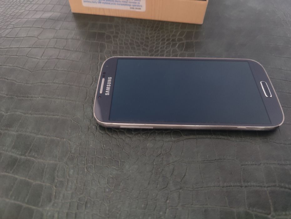 Samsung S4 LTE GT-I9505  2 Sztuki