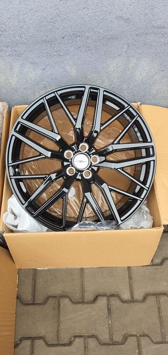 20 5x110 Alfa Romeo stelvio..