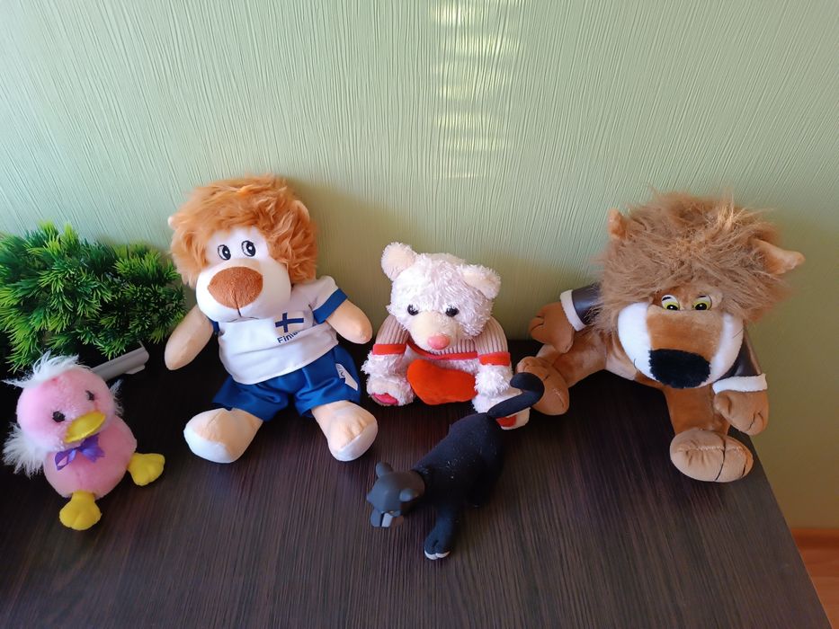 М'які іграшки дитячі