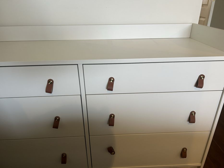 Cómoda Hauga ikea .