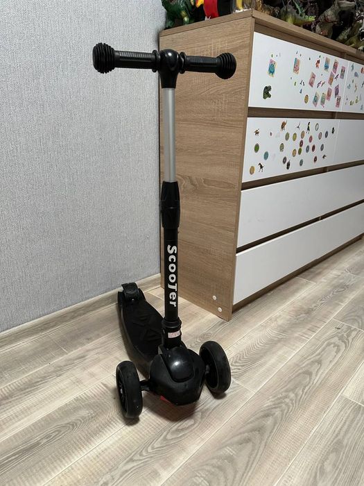 Детский самокат 4-6лет