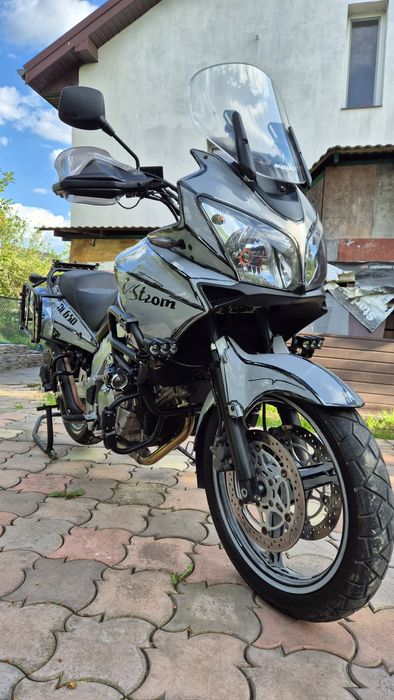 Suzuki V-Strom 650 /  DL 650 / V Strom