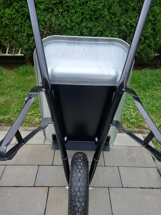Taczka ogrodowa ocynkowana