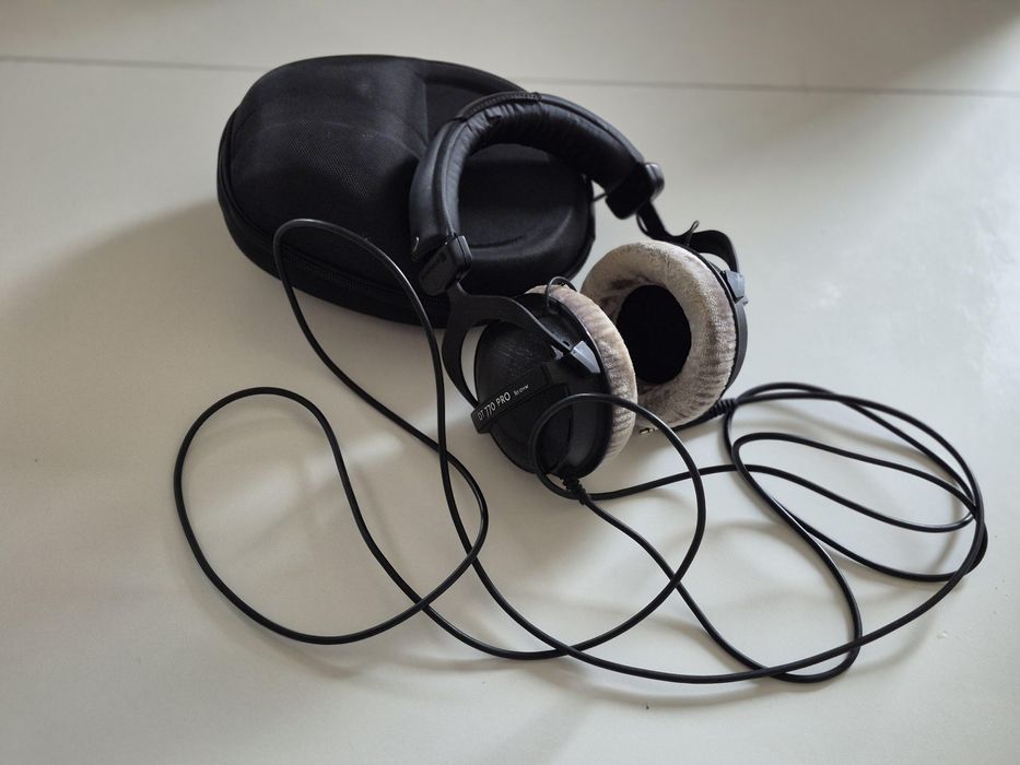 Słuchawki studyjne Beyerdynamic DT 770 PRO 80 Ohm + etui