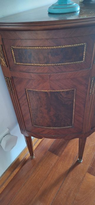 Móvel estilo Luís XV / Transição Luís XVI – Antigo e impecável