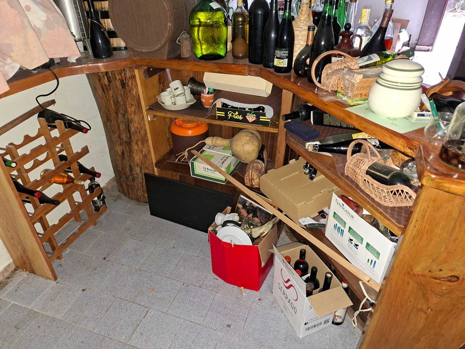 Mesa de bar em madeira