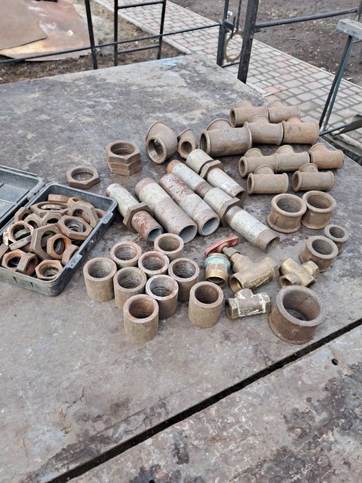 Продам  фитинг стальной