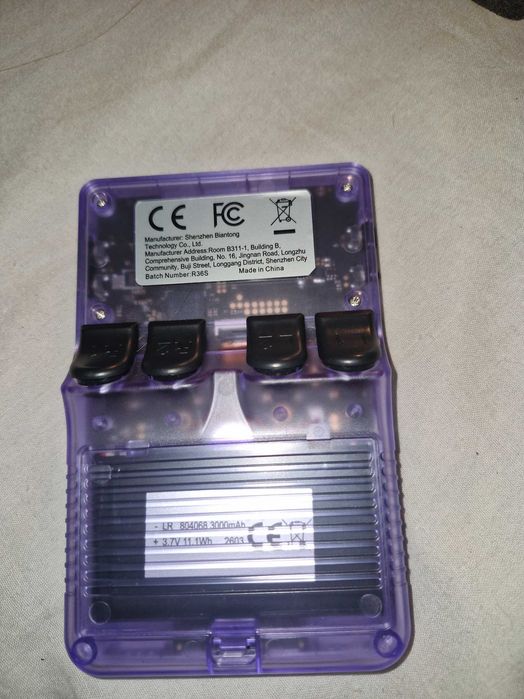Vendo consola R36S roxa