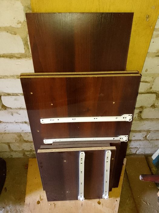 Стол письменный орех болонья