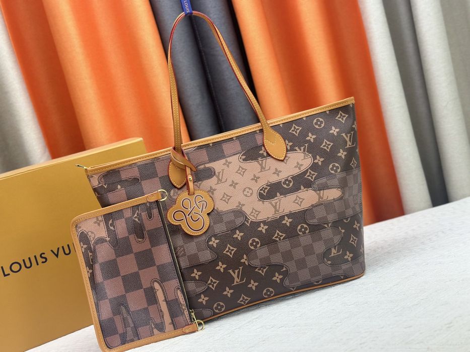 Жіноча сумка LOUIS VUITTON M26174 (60x38x23 см)