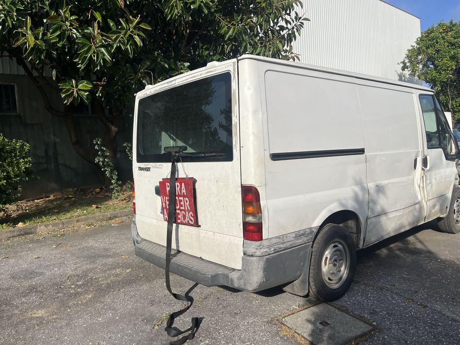 Ford transit 2.0 tddi 100 CV  3lug Ano 2004
