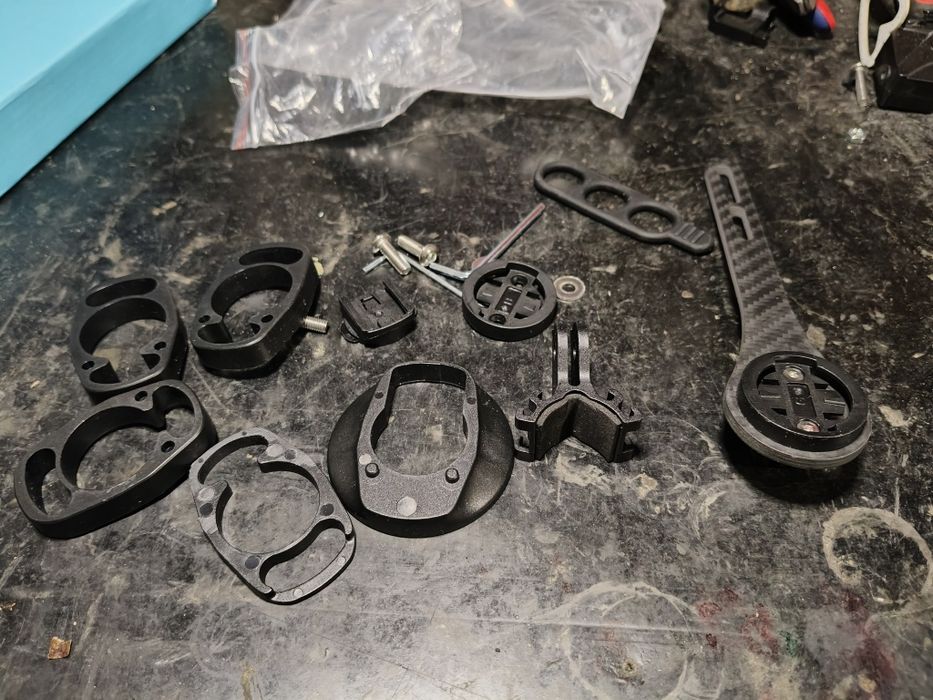 Uchwyt na licznik telefon kierownica zintegrowana