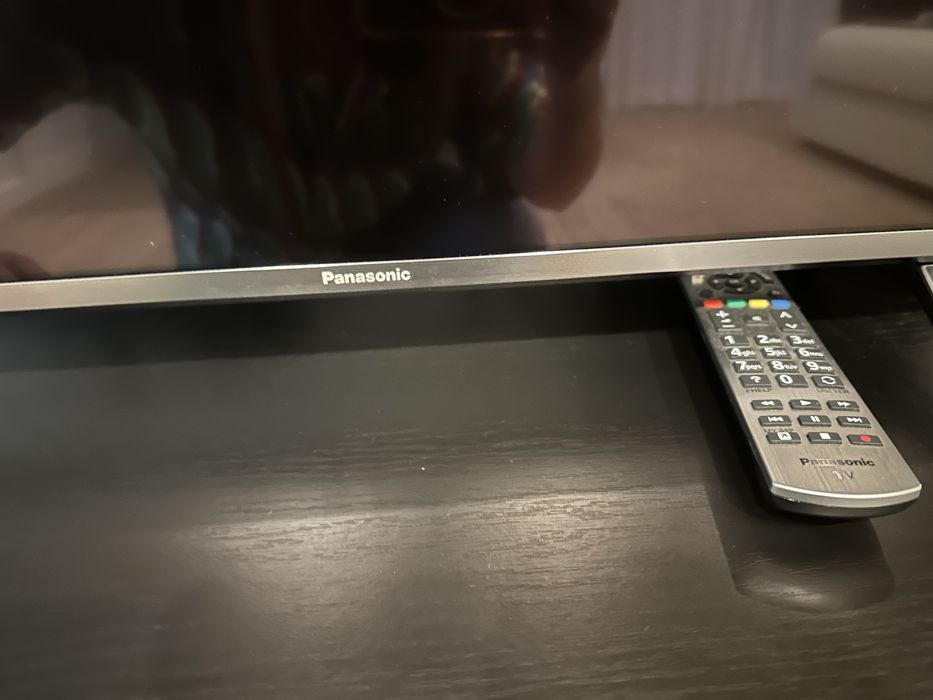 TV Panasonic - 49’