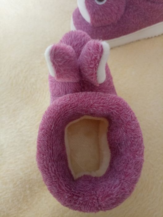 Pantufas / botas criança NOVAS