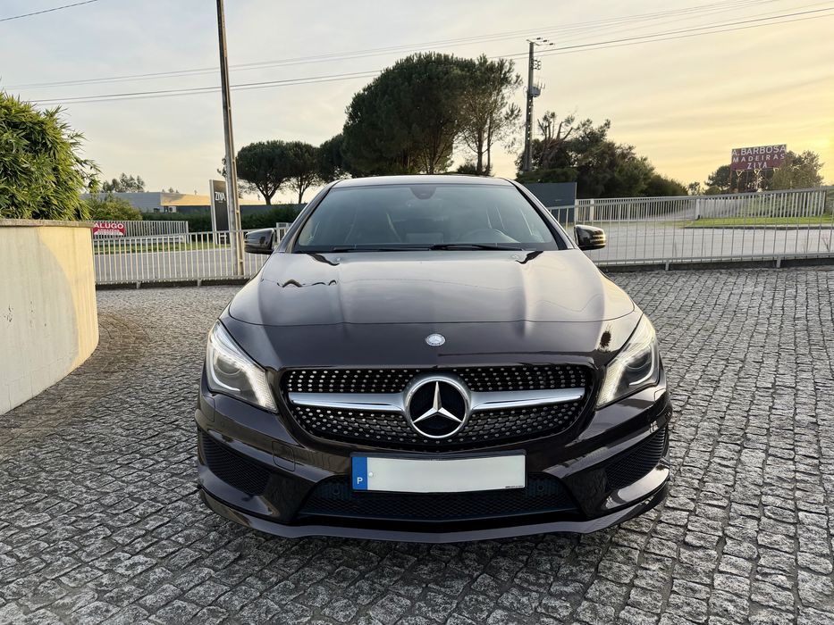Mercedes-Benz CLA 200 AMG (Manual)