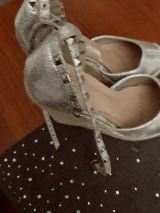 Buty espadryle 36 srebrne koturna slomka