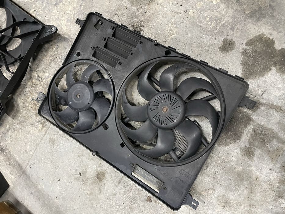 Вентилятор основного радіатора Volvo XC60 XC90