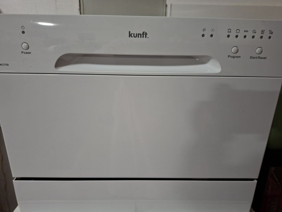 Máquina de lavar loiça avariada