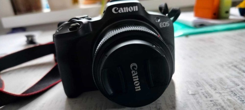 Aparat bezlusterkowy Canon EOS R50