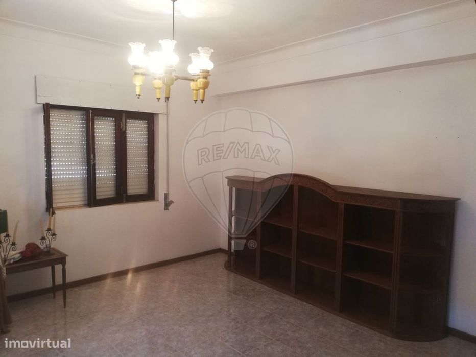 Moradia T7 para venda