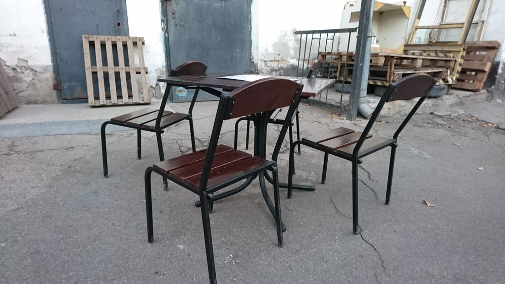 Столы и стулья для кафе, дач