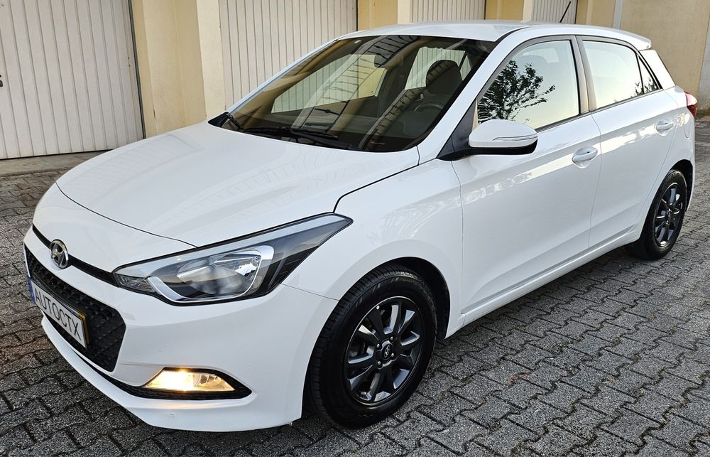 Hyundai i20 crdi único dono 57 mil km