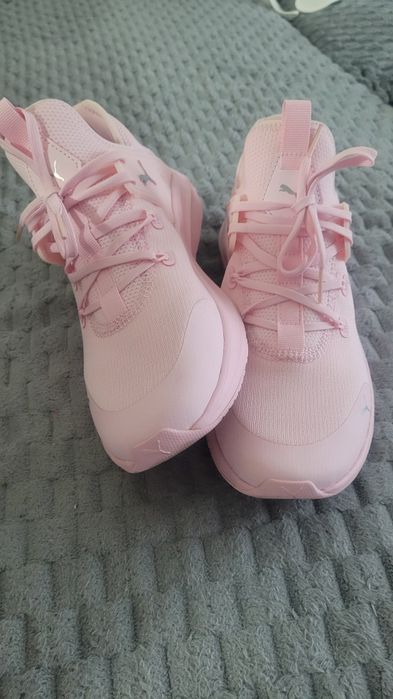 Buty damskie sportowe Puma Softride One4all Femme różowe 40.5 damskie