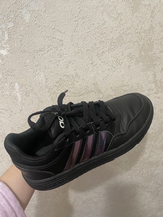 Кроссовки Adidas Hoops