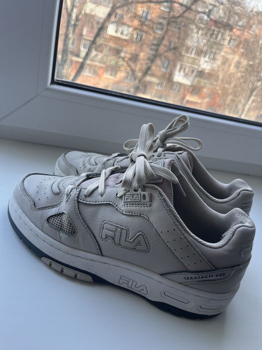 Жіночі кросівки fila