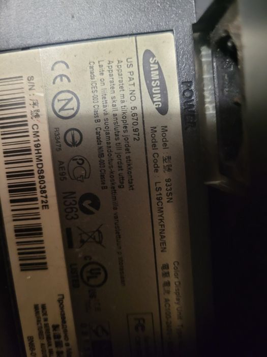 Monitor  komputer 18 5