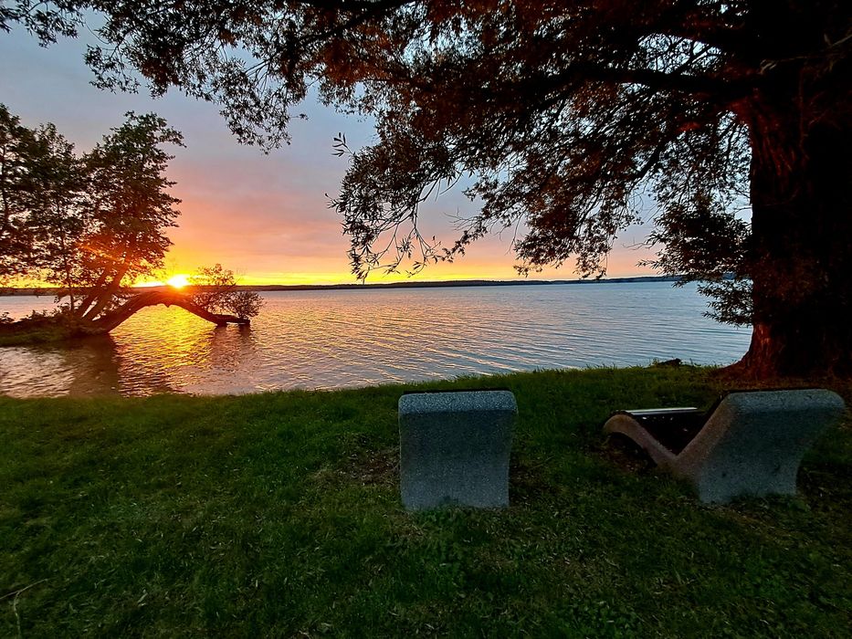 Domek nad jeziorem, jacuzzi ,rzeczka, Giżycko,Mazury, wolne terminy