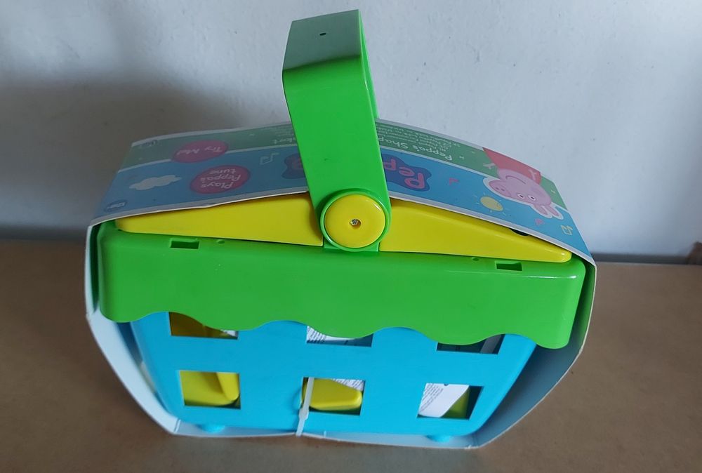 Sorter Peppa Pig 12m+ nauka kształtów