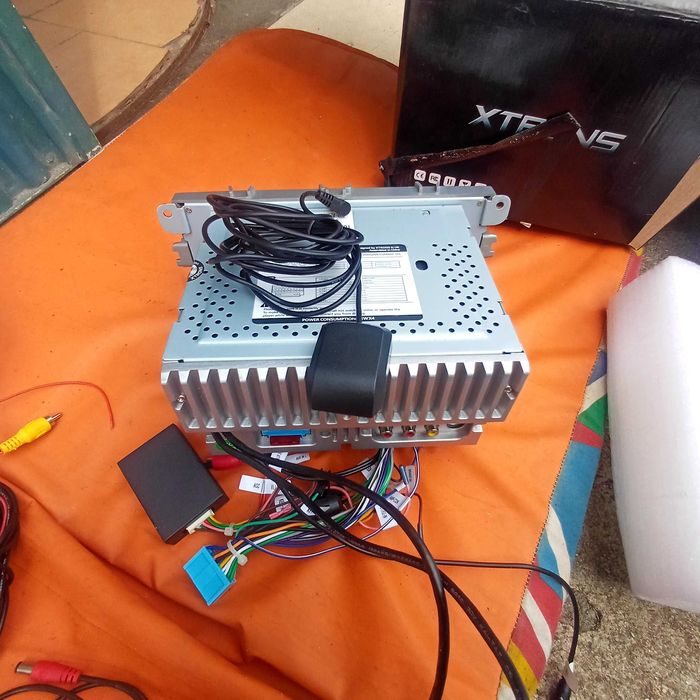 Radio 2din para ford focus2008 e 2 palas para luzes de matricula