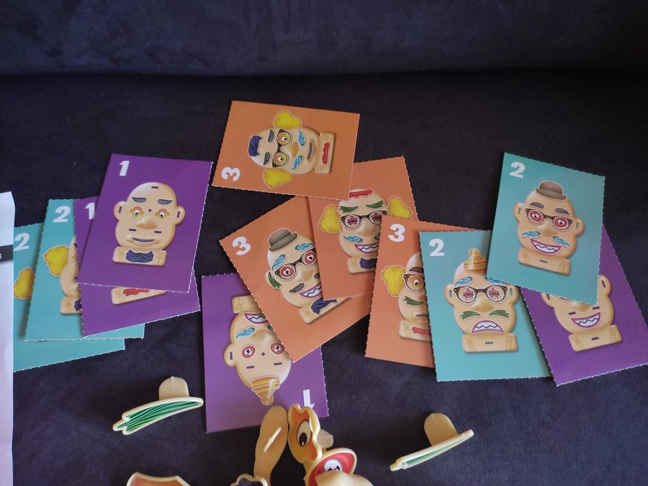 Jogo caras engraçadas