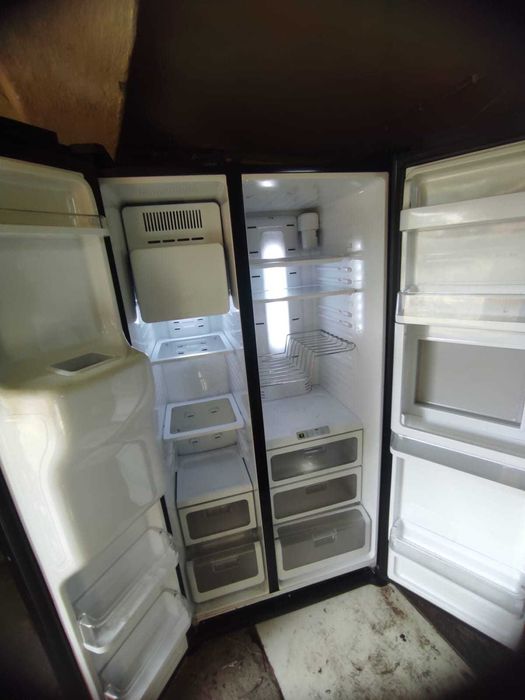 Lodówka SAMSUNG RSH5ZLBG SidebySide Sprzedam Części