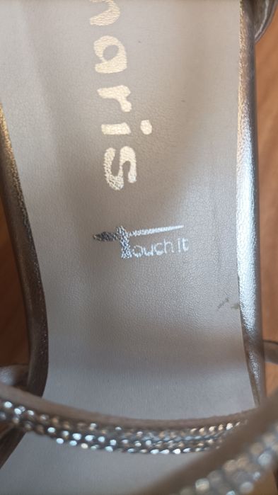 Шкіряні  туфлі 40 розмір Tamaris