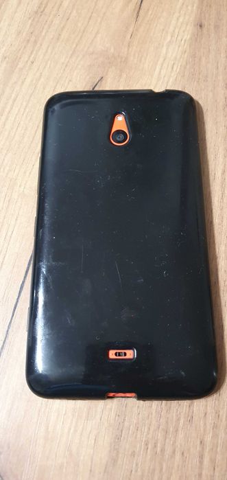 Samsung j3 i Nokia 1320 tani smartphone