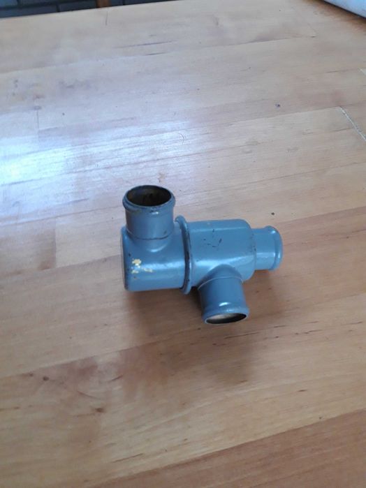 Термостат  на ВАЗ .  СССР. Новый .