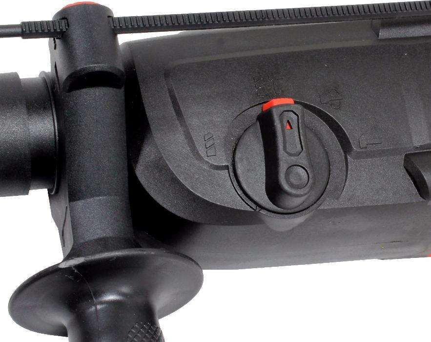 martelo eléctrico perfurador encaixe SDS-plus 1050 W e 2,8 Joules