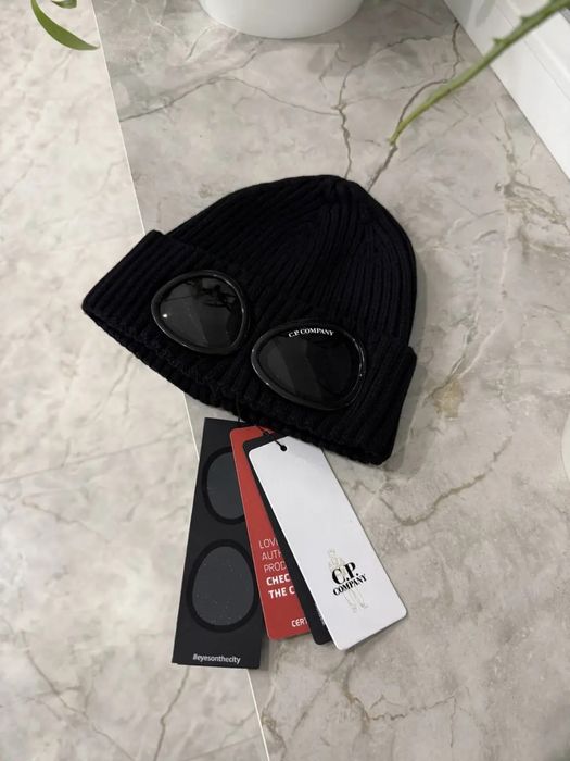 CP Company шапка