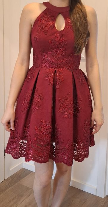 Sukienka bordowa, bogato zdobiona. S.MORISS. Rozmiar S