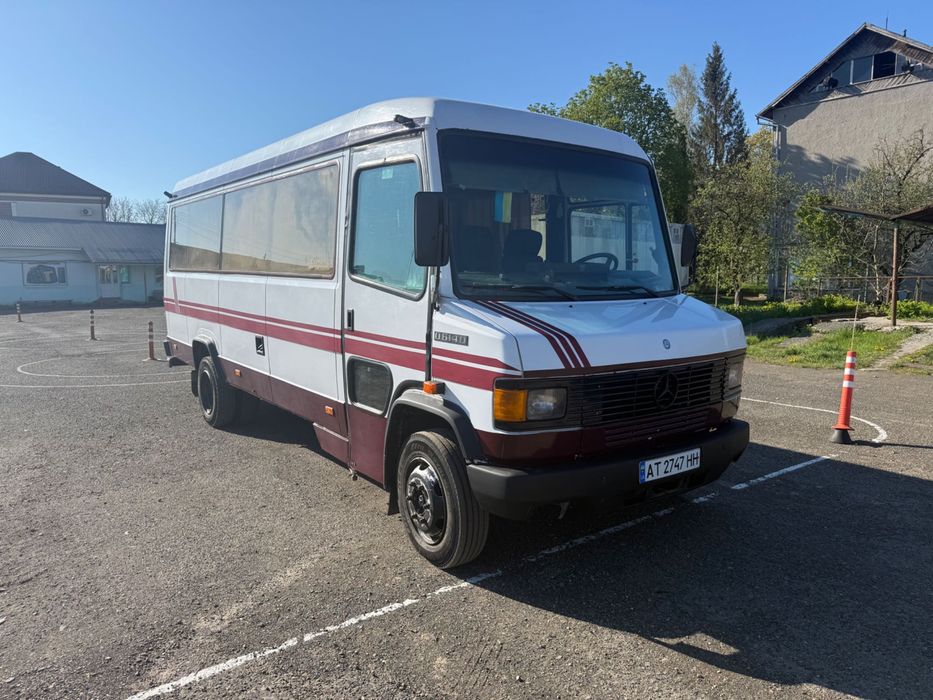 Продам автобус Мерседес бенс 811