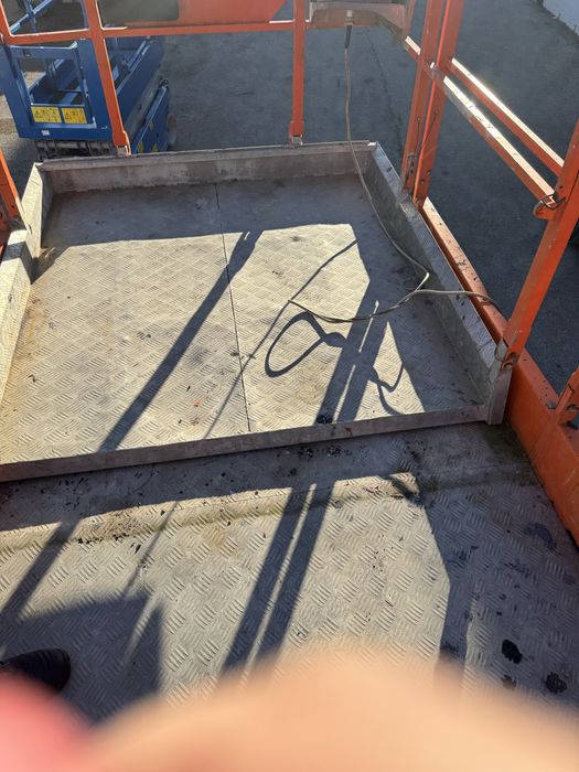 Plataforma elevatoria Diesel  12mt (usada)