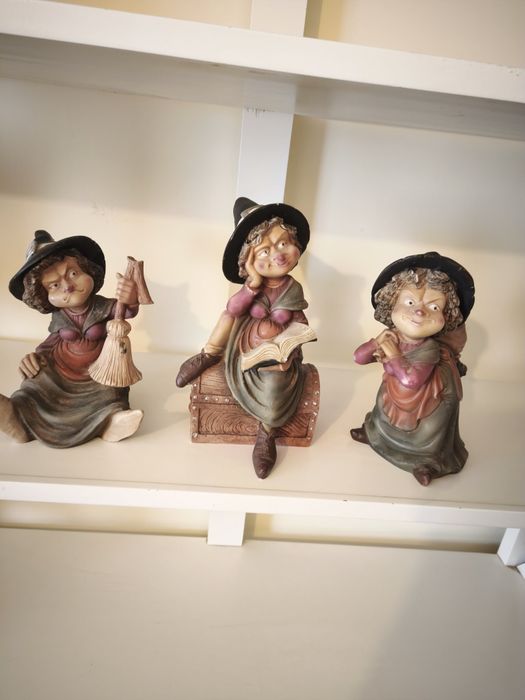 Vende se estatuetasem marfinite conjunto das 3