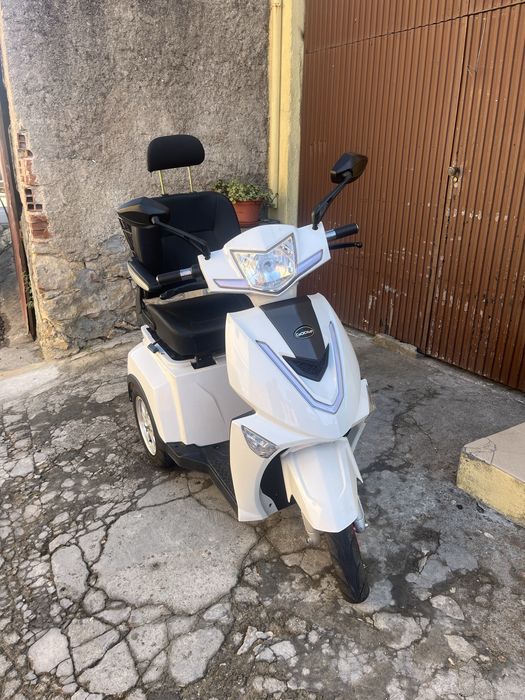 Scooter eletrica